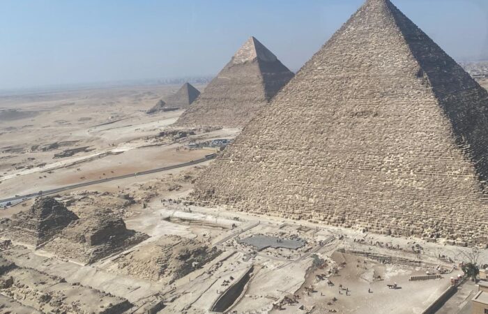 Pyramids trip from the sky by helicopter